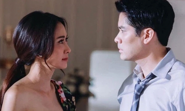 Đưa hết tiền mua nhà cho vợ sắp cưới giữ, đêm tân hôn chú rể suy sụp vì tin sét đánh ngang tai