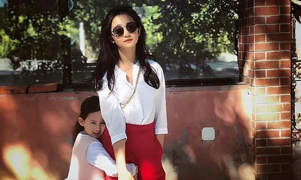 3 dấu hiệu cho thấy một bé gái được nuôi trong môi trường 'giàu có': Càng lớn càng có khí chất, cuộc đời rất hanh thông