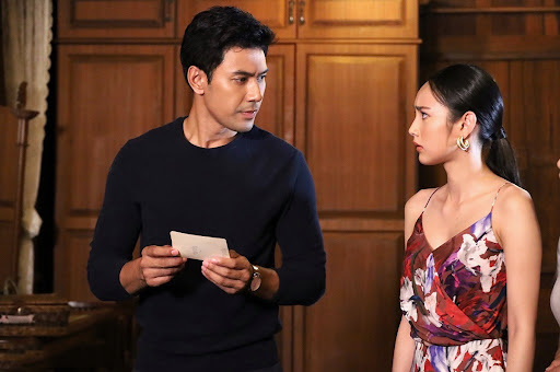 Từ một ánh mắt lạ, vợ phát hiện ngay chồng ngoại tình, cách xử lý khiến anh ta run rẩy