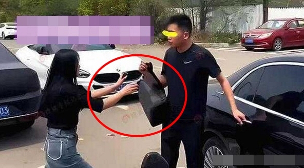 Cưới vợ giàu, ngỡ được làm 'chạn vương', ai ngờ con rể bị mẹ vợ đuổi khỏi nhà vì lý do oái oăm