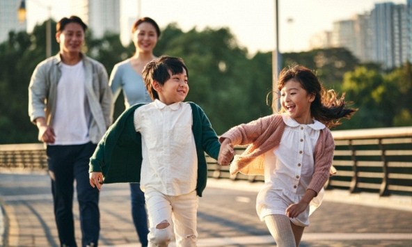 Cha mẹ có tầm nhìn xa phải giấu con 3 điều này, tuổi già sẽ được sống an nhàn, sung sướng