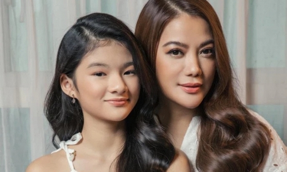 Con gái Trương Ngọc Ánh đốc thúc mẹ làm 1 việc, nghe xong mới thấy cô bé được mẹ nuôi dạy khéo, còn nhỏ mà chín chắn, sống tình cảm