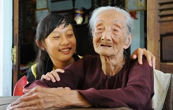 Nuôi dạy 6 đứa con đều hiếu thảo với cha mẹ, cụ bà 85 tuổi bật mí bí quyết: Chỉ gói gọn trong 2 chữ này