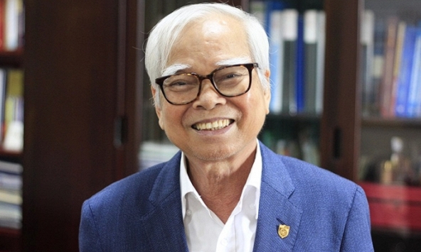 'Bố hỏi: Lớp có đứa nào điểm 10 không? 'Có' là ăn đòn', câu chuyện của thầy Hiệu trưởng ở Hà Nội khiến nhiều cha mẹ giật mình