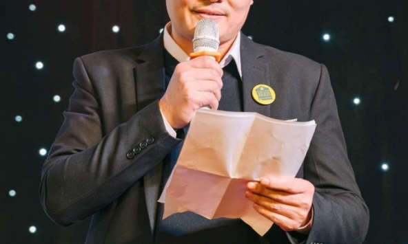 'Ngày ấy tiếng Anh là đủ, bây giờ chỉ tiếng Anh thôi vẫn 'chết' - Quan điểm đáng suy ngẫm từ thầy giáo 