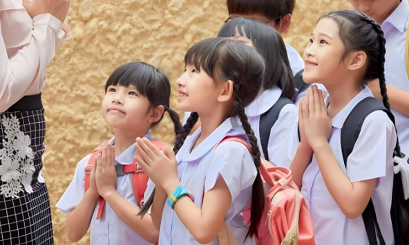 Vì sao con ngoan, trò giỏi ít đột phá còn trẻ 'gây rối' dễ thành doanh nhân thành đạt? Nữ Tiến sĩ chỉ ra 1 điểm khác biệt mấu chốt