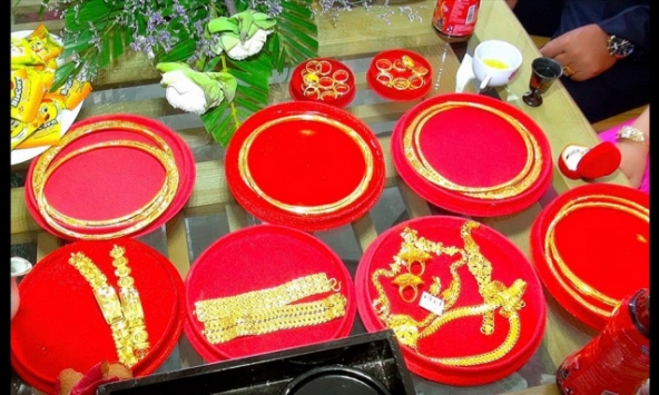 Kết hôn 6 tháng nhưng vợ không chịu 'chung chăn gối' vì lí do lạ lùng, chồng kiện ra tòa đòi lại tiền sính lễ