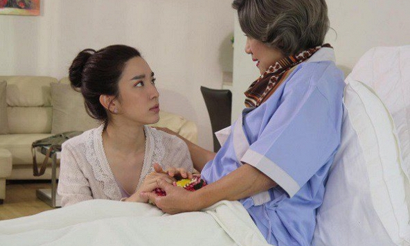 Sửa sang lại nhà đón Tết, nàng dâu mới phát hiện ra bí mật của mẹ chồng cất giấu trong ngăn tủ cũ kĩ