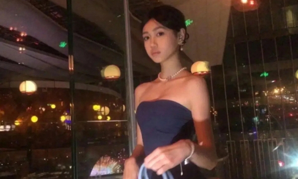 Con gái sao nữ đình đám 14 tuổi tổ chức sinh nhật, soi 1 chi tiết ngoại hình, cư dân mạng chỉ trích: Dạy con kiểu này coi chừng 'hỏng'