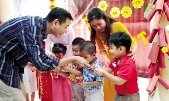 'Chỉ sau Tết Nguyên đán tôi mới nhận ra: Một gia đình mãi không thể khá lên nổi vì 3 “tục lệ nghèo nàn” này