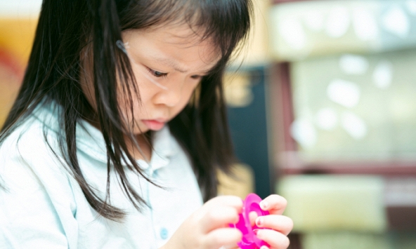 “Hiệu ứng đuổi rắn” và bài học dạy con hữu ích cho hàng triệu cha mẹ: Không muốn con cái đối đầu, cần lưu ý điều quan trọng này