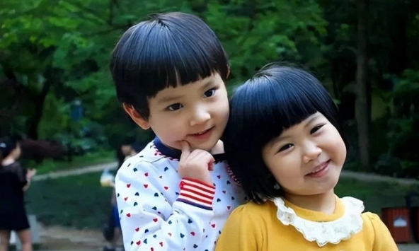 Muốn đời con sung sướng, an nhàn, có 6 sự thật cha mẹ tuyệt đối không nên giấu: Biết sớm chừng nào con hưởng lợi nhiều chừng đó