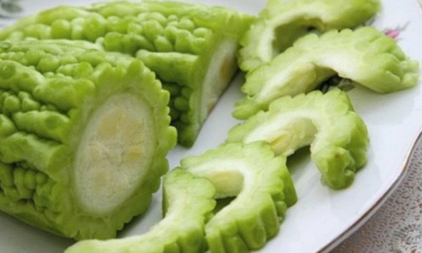 Kỳ kinh nguyệt là thời điểm vàng để 'giải độc' tử cung: Phụ nữ chăm chỉ ăn mướp đắng, 4 'món quà' sẽ tự nhiên xuất hiện