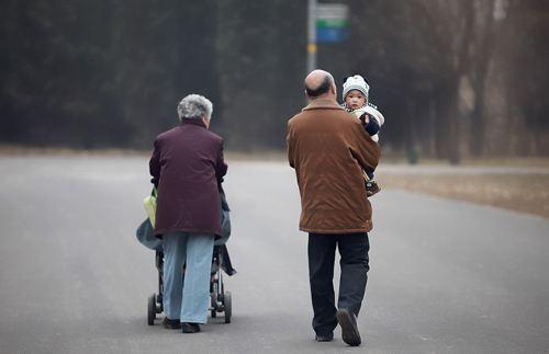 Ở tuổi 65, vợ chồng tôi khổ sở không yên vì con cái: Giá như ngày xưa con xin tiền, hãy thông minh, sáng suốt mà nói câu này!