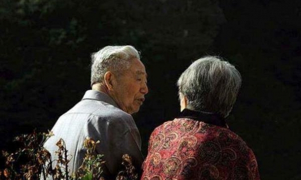 Bước sang tuổi 60, tôi mới hiểu ra chất lượng cuộc sống trong những năm cuối đời phụ thuộc vào thái độ và mối quan hệ với con cái