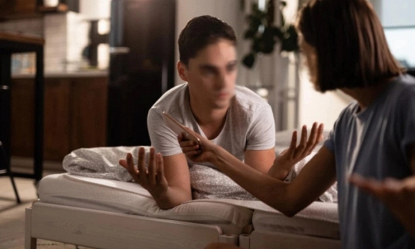 Được hôm vợ về sớm lo cơm nước, tôi phấn khởi mừng thầm nhưng trong bữa tối, nghe được lời cô ấy thốt ra mà chua xót