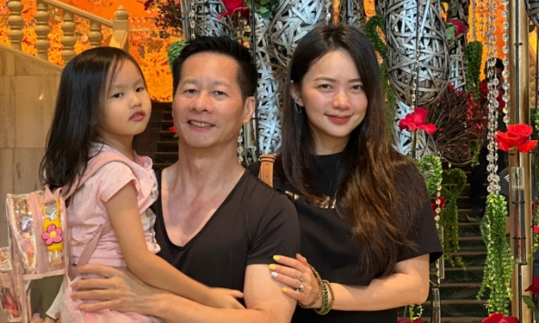 Hiếm khi mới kể chuyện con gái, đại gia Đức An chỉ viết vỏn vẹn 1 câu mà nhận cơn mưa lời khen