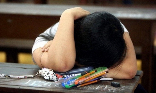 Nếu con bạn đột nhiên có 6 biểu hiện này, hãy cẩn thận!