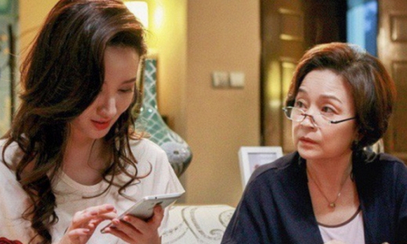 Phát hiện chồng ngoại tình, tôi rủ mẹ chồng đi đánh ghen thì chết sững với người bị bắt tại trận, giờ tôi chẳng khác nào tội đồ