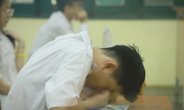 Một tình huống thi vào 10 khiến phụ huynh Hà Nội tranh cãi nhất lúc này: Nhiều người nghi ngờ bịa chuyện, chính chủ phải đưa ra cả 'bằng chứng'