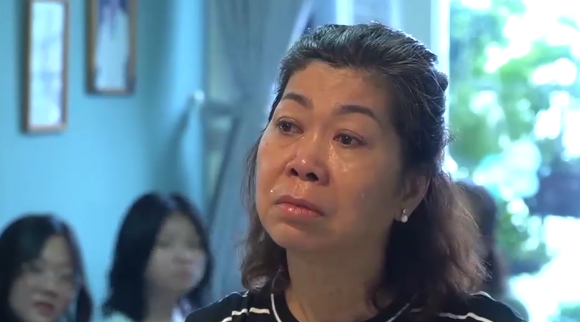 Bà mẹ TP.HCM rơi nước mắt vì con gặp cú sốc đầu đời, học giỏi vẫn bất lực trước 1 bài thi: Nghe kể mà thương