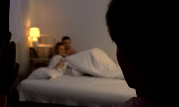 Vợ tha thứ cho chồng ngoại tình nhưng 11 năm sau cô lại 'trả đũa' bằng cách nằm mơ anh cũng không thể tưởng tượng nổi