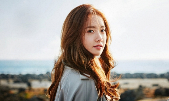 Nếu quay lại thời trẻ, Yoona (SNSD) sẽ nhắc bản thân 3 việc cần làm để giữ sức khỏe và hạn chế lão hóa da, chị em nên học theo