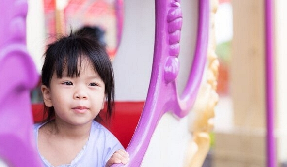 Trẻ có 3 dấu hiệu này chứng tỏ cha mẹ có tính cách, thái độ sống cực kì đáng học hỏi