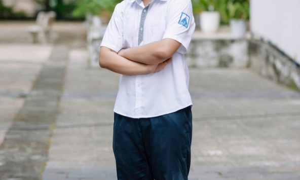 Mẹ thủ khoa lớp 10 Hà Nội tiết lộ bất ngờ: Cho con học thêm từ năm lớp 4, suốt nhiều năm vẫn bắt con tuân thủ 1 quy tắc