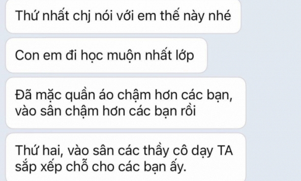 Nhắn tin nhờ cô giáo quan tâm đến con mình hơn, bà mẹ nhận được câu trả lời bất ngờ, quyết định chuyển luôn trường cho con