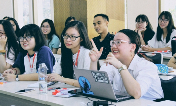 Mặc ai nói là “vô dụng”, ngành học này vẫn có điểm chuẩn cao chót vót: Kinh nghiệm 3 năm, lương có thể tới 30 triệu đồng/tháng