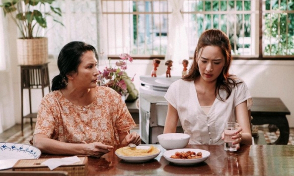 Con gái đang là sinh viên xuất sắc bỗng dưng đòi bỏ học, nghe lý do 'giời ơi đất hỡi' của nó mà tôi muốn tăng xông