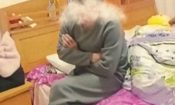 Những hành động không phải yêu thương mà là hại con