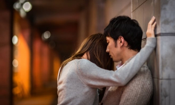 Bắt quả tang chồng ngoại tình, anh vẫn cãi không phản bội thế mà chỉ 1 câu nói của mẹ chồng tôi khiến anh ân hận vô cùng