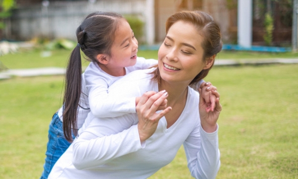 Nếu bà mẹ có đặc điểm này thì con gái trong nhà quá may mắn: Đã dễ thành đạt còn có đời sống hôn nhân hạnh phúc