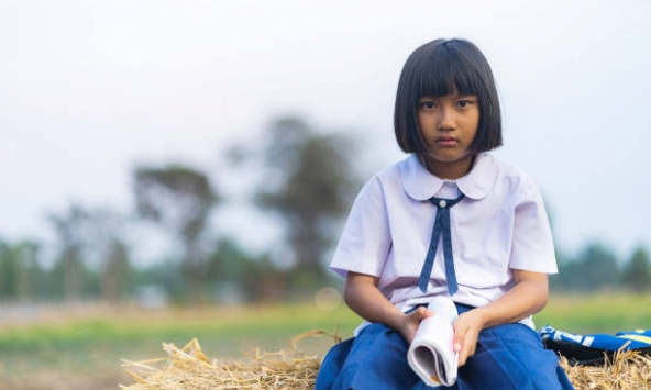 Câu chuyện 'con thi học sinh giỏi quốc gia, mẹ nhất quyết không cho 12 nghìn tiền xe buýt' lấy nước mắt cộng đồng mạng