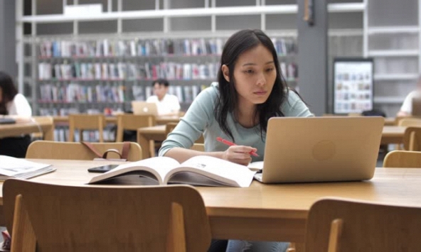 Chuyên gia nổi tiếng phát biểu sốc: Trong 2 năm tới, nghề này sẽ 'hết sạch' việc để làm, hiện nhiều bạn trẻ vẫn đổ xô vào học