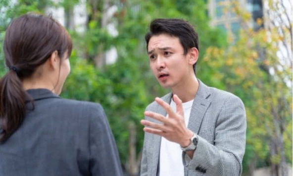 Ly hôn đã 6 năm, tôi đột nhiên biết bí mật mà vợ cũ che giấu khiến lòng hoang mang tột cùng