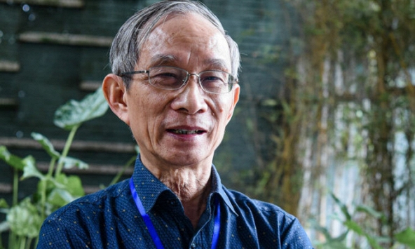 XÚC ĐỘNG: Thầy Nguyễn Xuân Khang - Hiệu trưởng trường Marie Curie nhận nuôi các bé sống sót sau trận lũ quét Làng Nủ đến năm 18 tuổi!