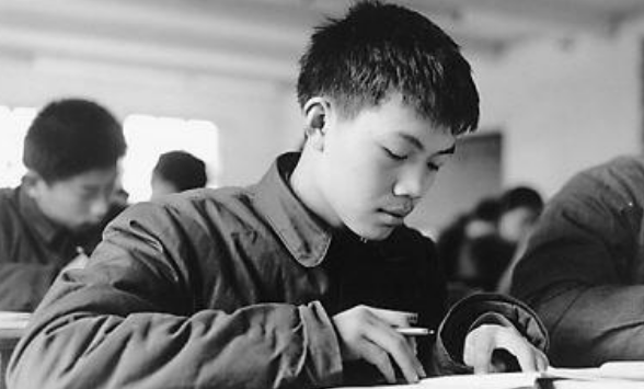 Liệu học tập có thể thay đổi vận mệnh? Dự án của 1 giáo sư và 1 tỷ phú vào 12 năm trước sẽ cho bạn biết câu trả lời!