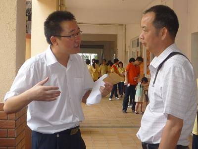 'Xin nhà trường đừng gọi tôi là phụ huynh': Quan điểm ngược đời của ông bố TPHCM gây bão, đọc lý giải mới thấy anh đã nhầm to rồi