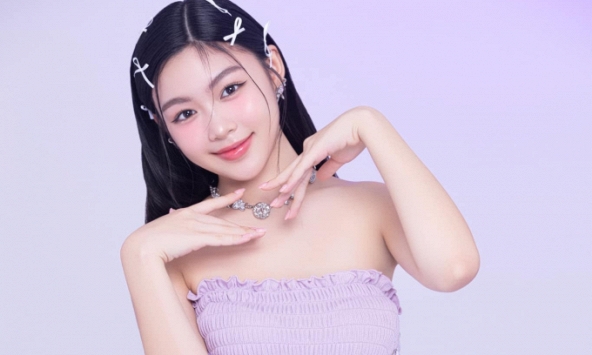 Lọ Lem nhà MC Quyền Linh đúng là ngồi không cũng dính thị phi: Bị dân tình chê lịch sự quá mức vì 1 điều quá vô lý