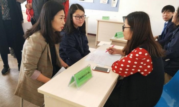 Xôn xao chuyện phụ huynh TP.HCM đóng học phí gần 140 triệu đồng/năm, sau 3 năm con 'không biết gì'