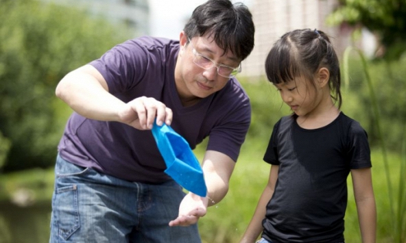 Chẳng cần suốt ngày ra rả kể công, cha mẹ hiểu được 3 điều này thì con cái tự khắc hiếu thảo, tuổi già được hưởng phúc!