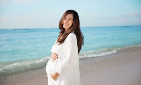 Có thực sự nên sinh con trước tuổi 30?