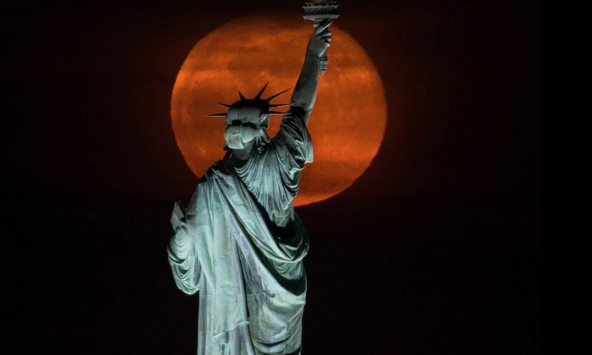 7 sự kiện bầu trời đêm đáng xem vào tháng 4, từ mưa sao băng đến 'trăng hồng'