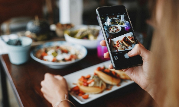 AI biến ảnh chụp thành bản phân tích dinh dưỡng