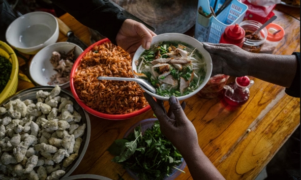 Giải mã hương vị Phở Việt qua góc nhìn của một người Mỹ