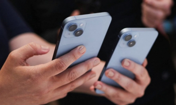 Giữa người dùng iPhone và Android, bên nào thích mua điện thoại trả góp hơn: Số liệu thống kê cho thấy 'sự thật' bất ngờ