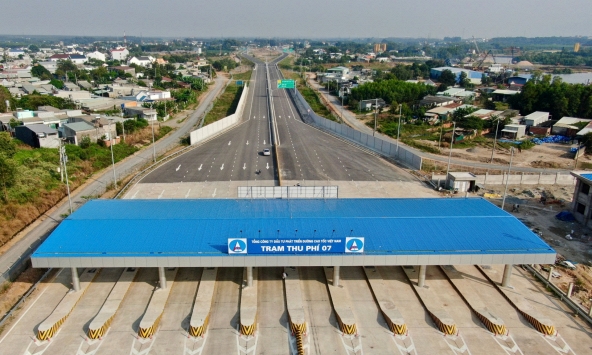 Đề xuất thu phí 2.000 đồng/km trên cao tốc Bến Lức - Long Thành